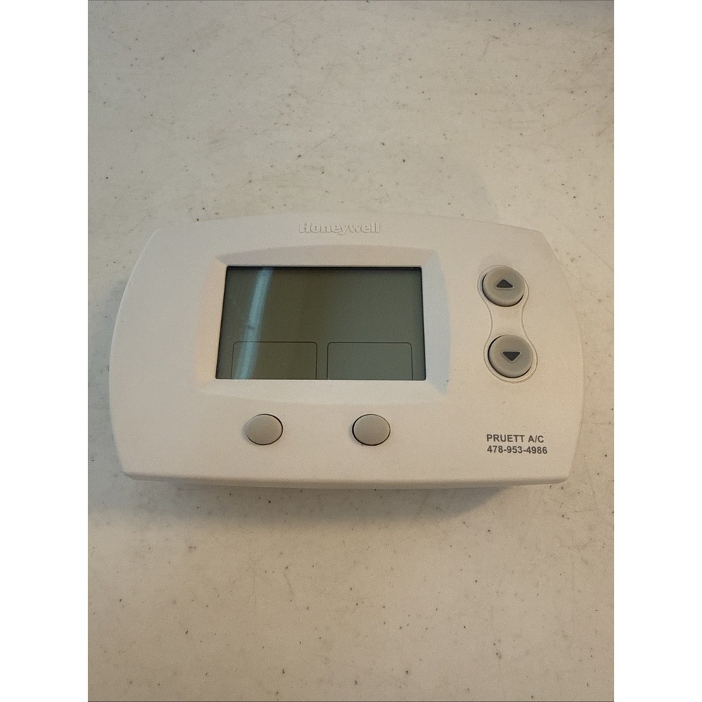 Honeywell TH5220D1003 Thermostat